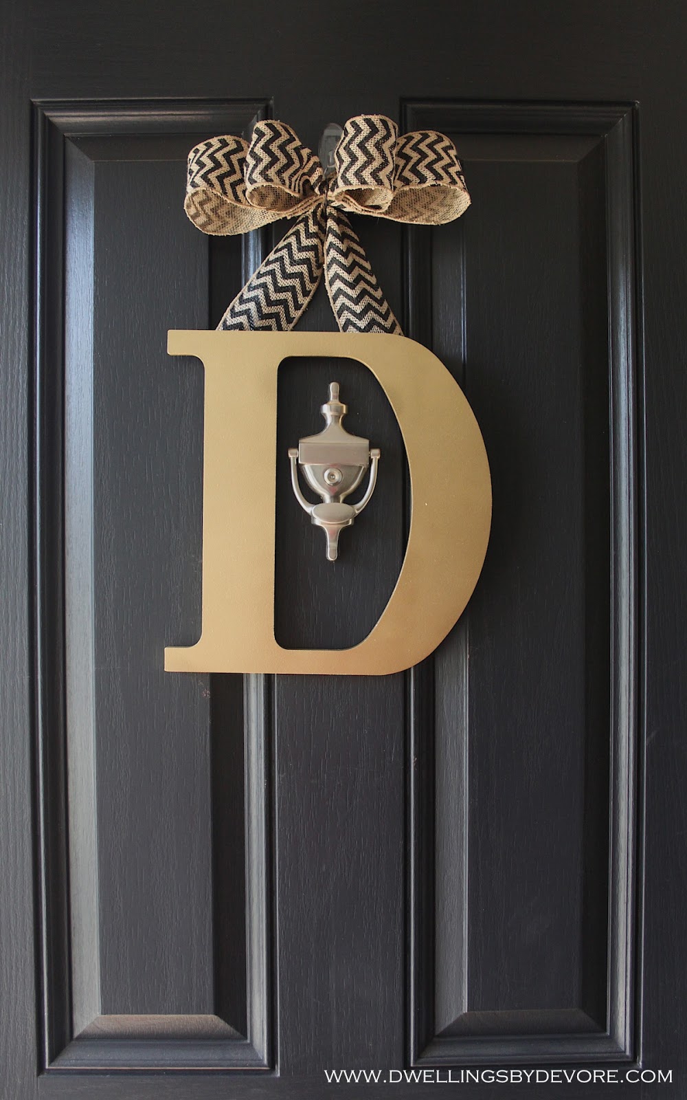 Dwellings By DeVore DIY chalkboard "wreath"