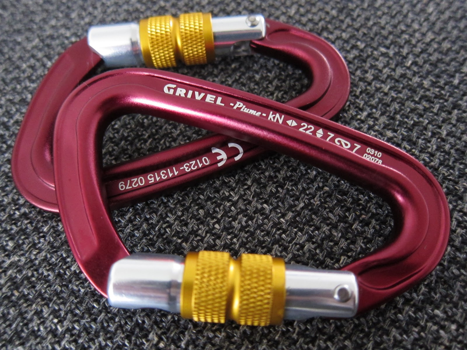 expeditionist.nl Gear Lightest Screwgate Carabiner In The World by Grivel