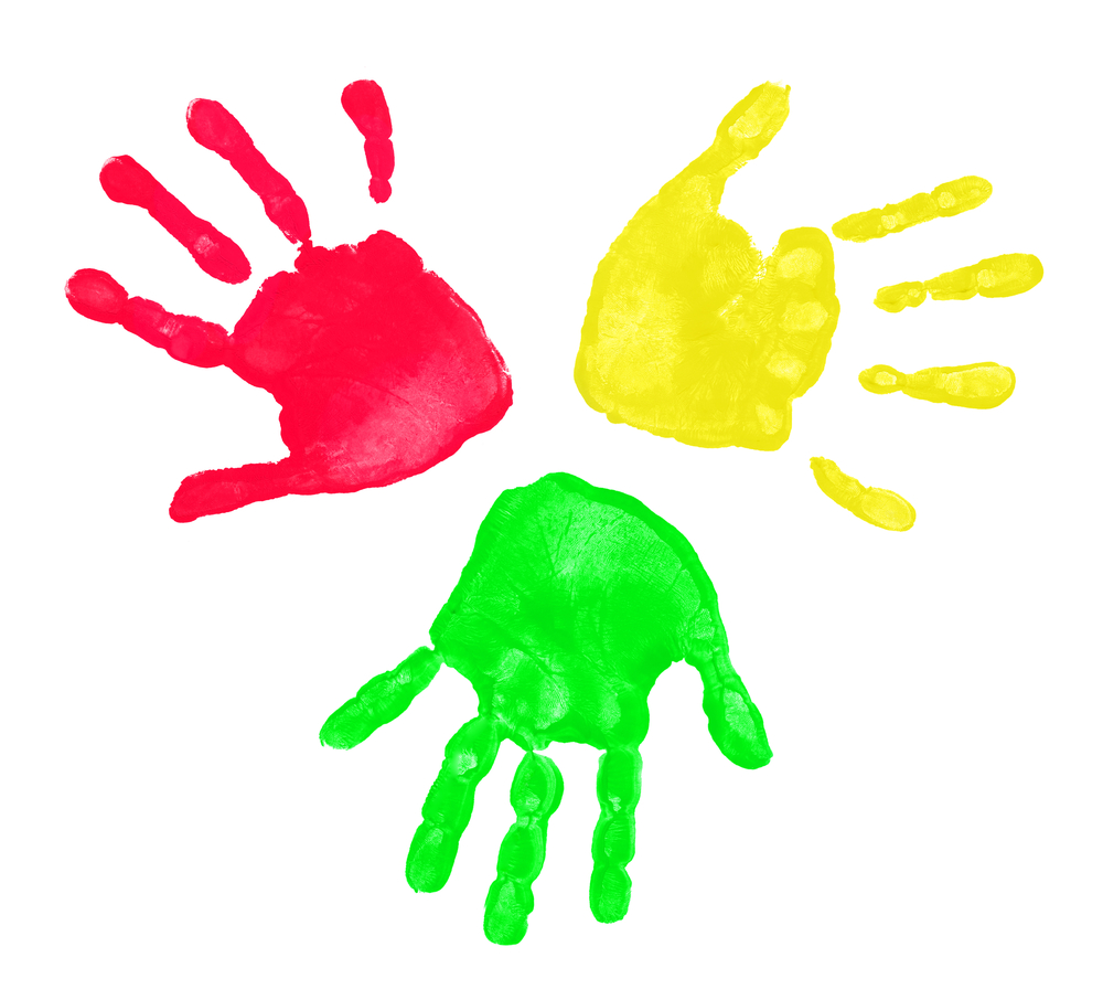 Kolorowanka Ziemia W Dloniach Kolorowanki Dla Dzieci Do Druku