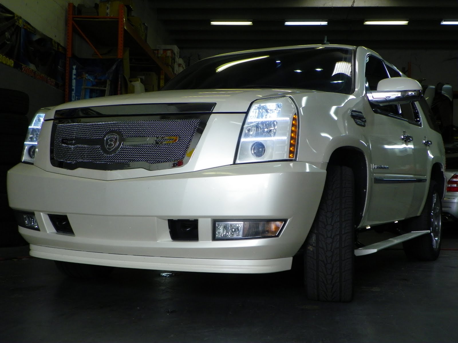 GWT Motoring Wheels, Tires & More!!! Strut Grille on 2007 Escalade