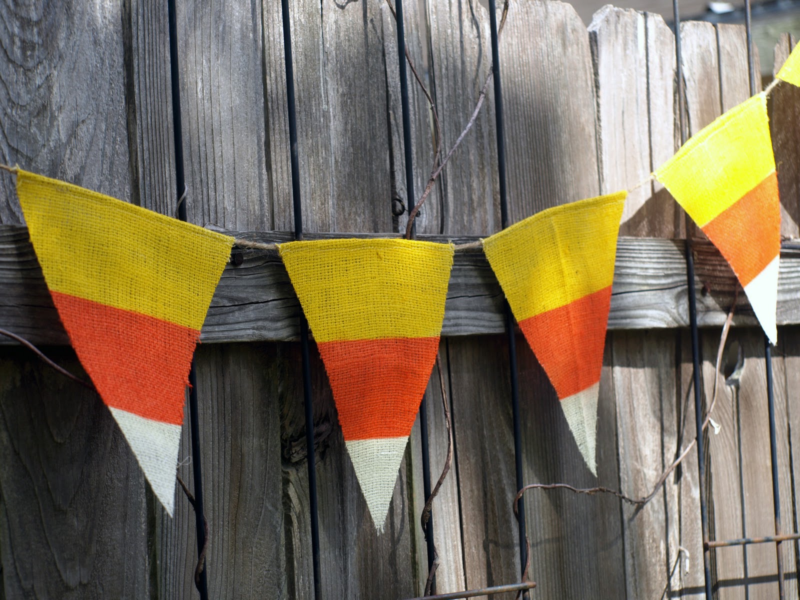 Cackleberry Cottage Lovin Burlap and Spray Paint!