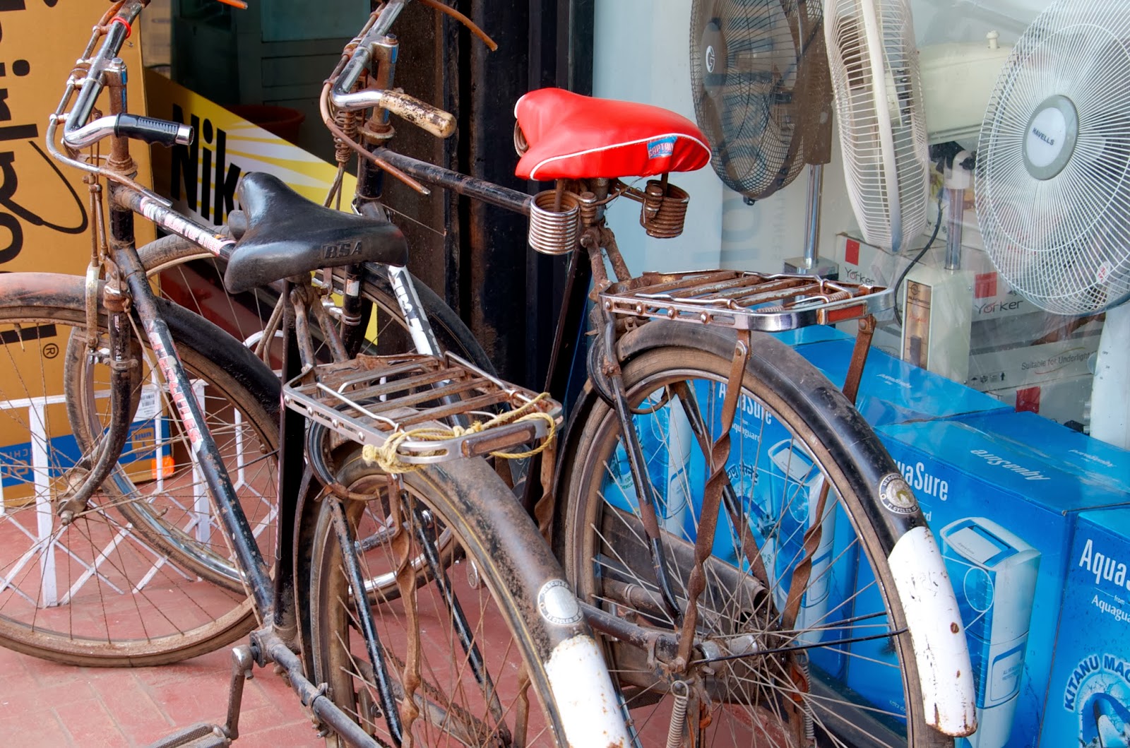 BombayJules Ubiquitous India No 3 The Hercules Bicycle