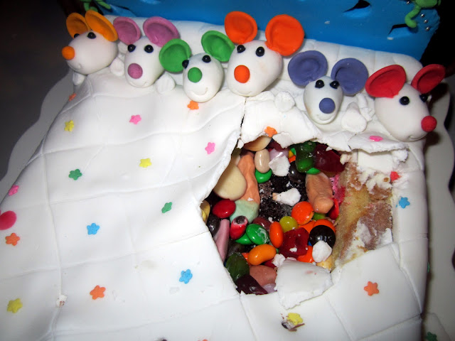 slumber party cake ideas
