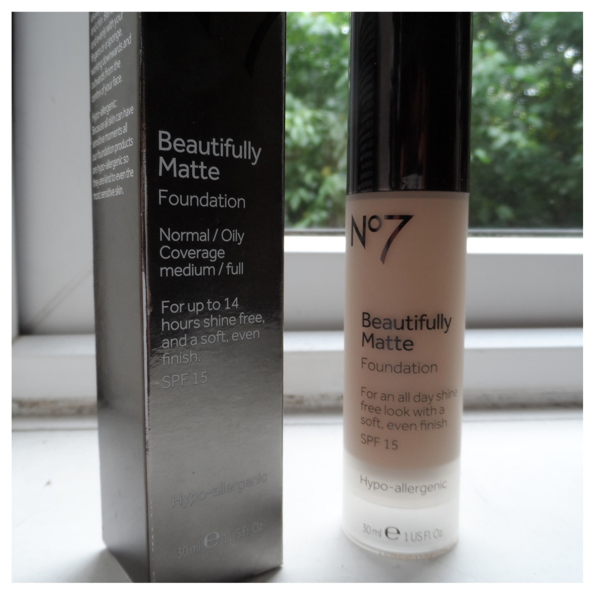 Not Your Average No7 Beautifully Matte Foundation & Powder Review
