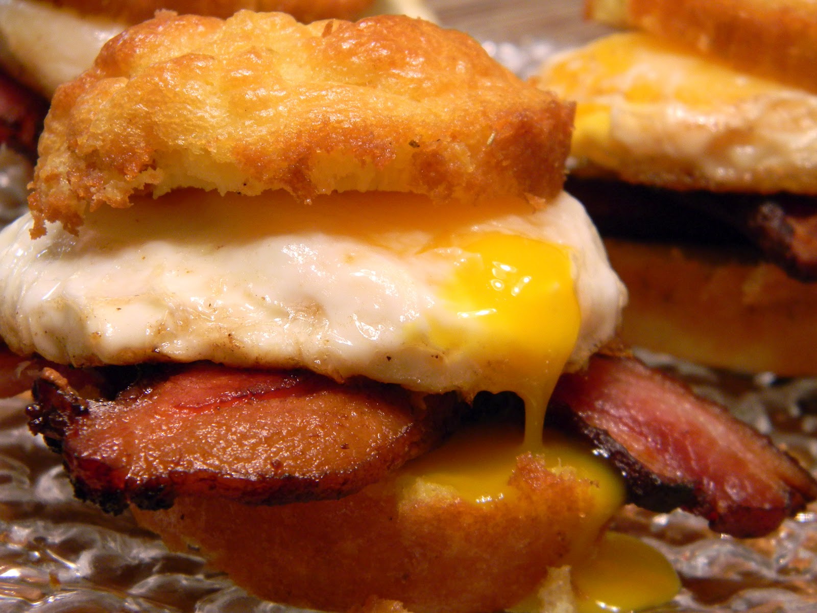 Bacon Egg and Cheese "Drunken" Mac Muffins Tony Fed