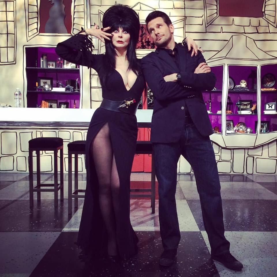 Moongem Comics Countdown To Halloween 2015 Day 25 Bonus Elvira On Halloween Wars Tonight