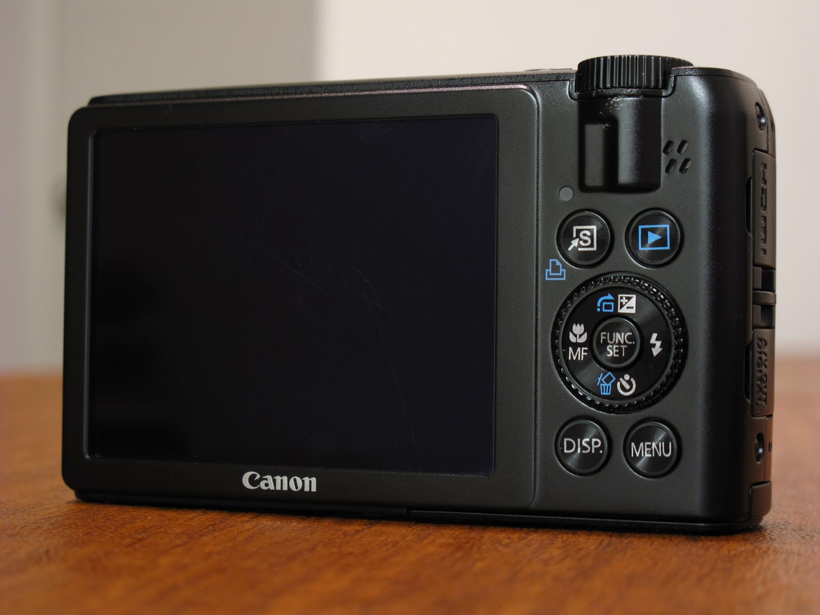 PHOTOGRAPHIC CENTRAL Canon Powershot S90 Review A Bargain Used Compact