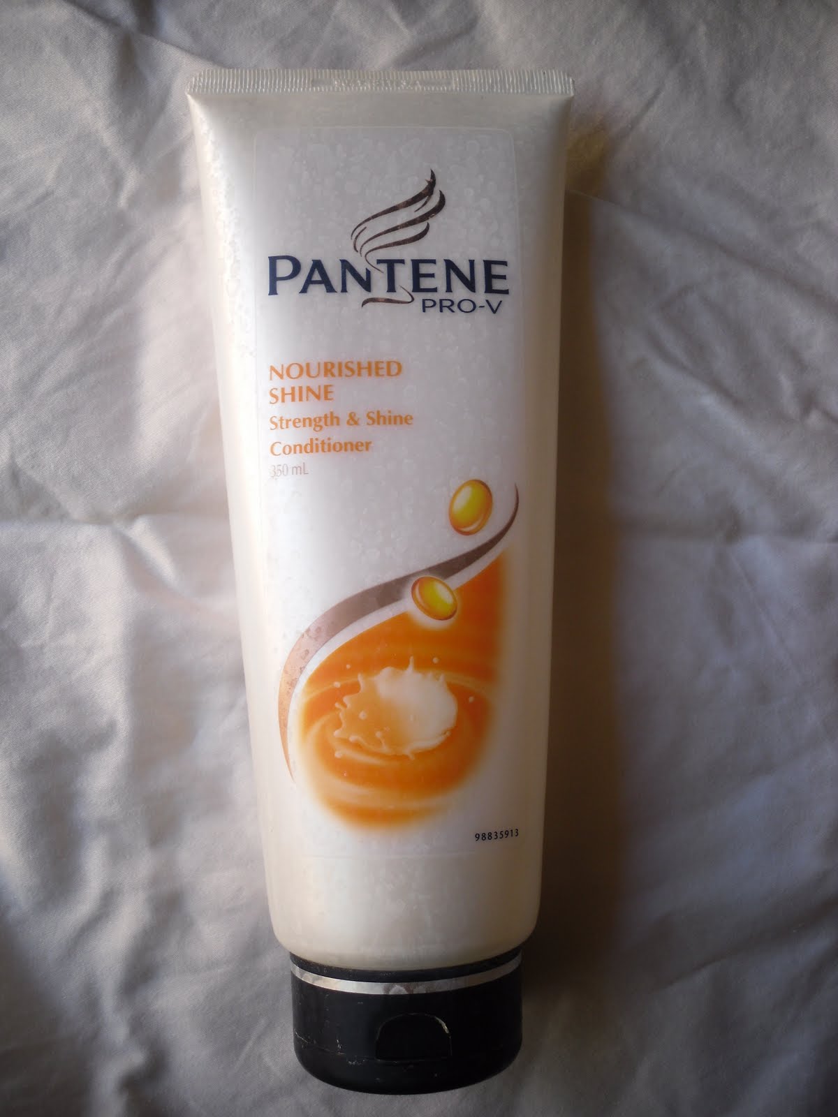 Beautifully Glossy Pantene ProV Nourished Shine Conditioner
