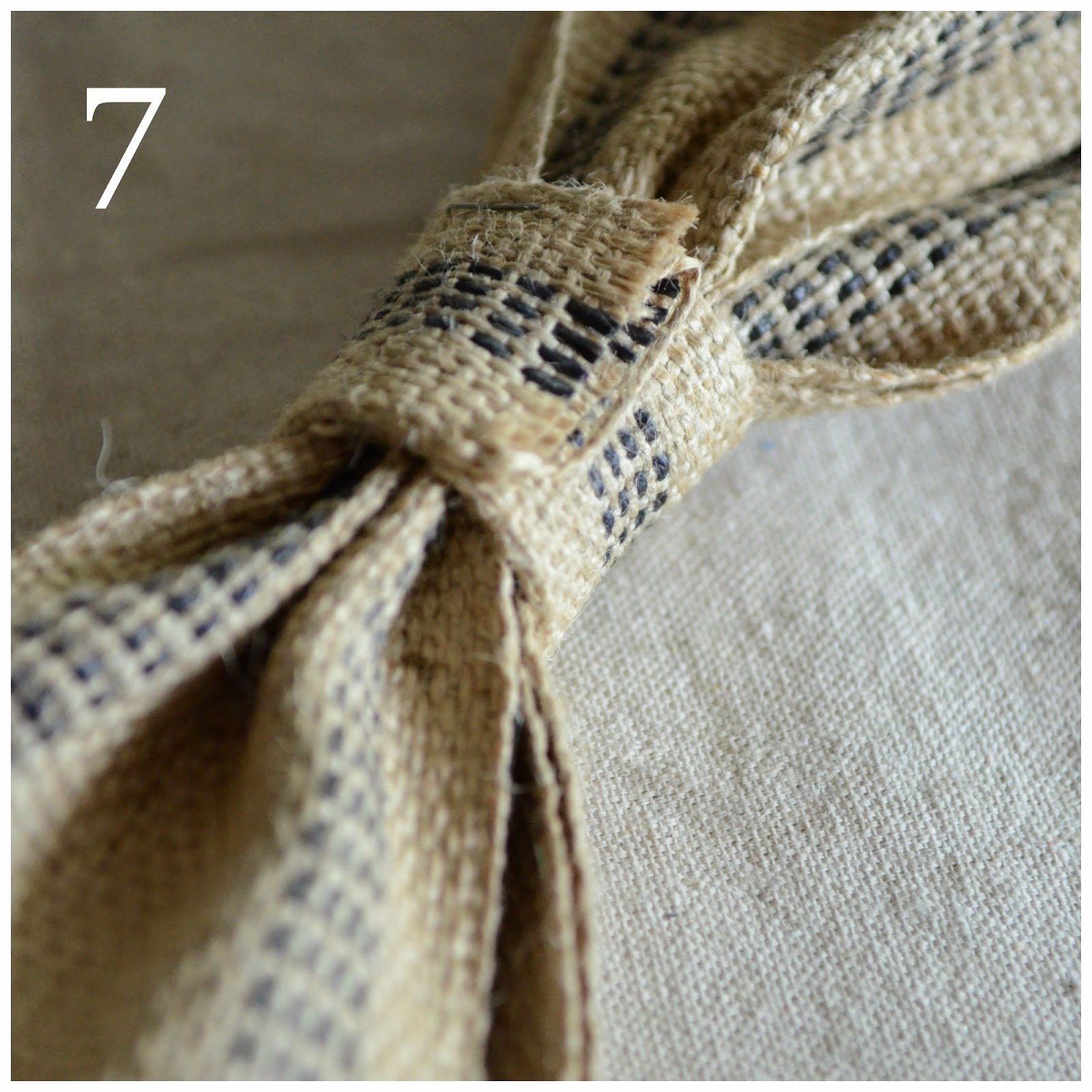 HOW TO MAKE THE PERFECT BURLAP BOW StoneGable