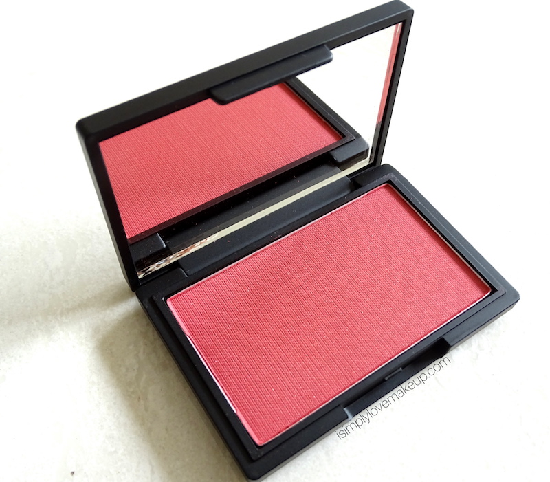 Sleek Makeup Blush Flushed Perfect for Brown Skin