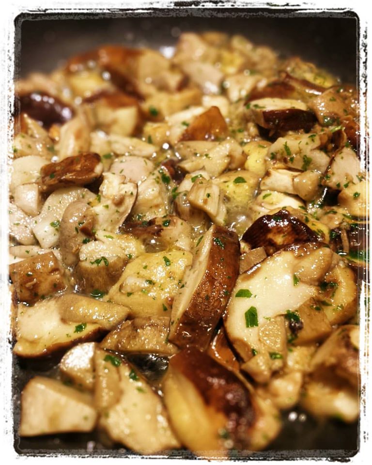 La Piccola Casa Come preparare una bella padellata di funghi porcini