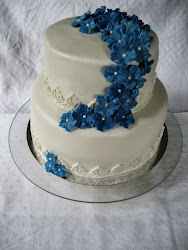 Bröllopstårta i blått