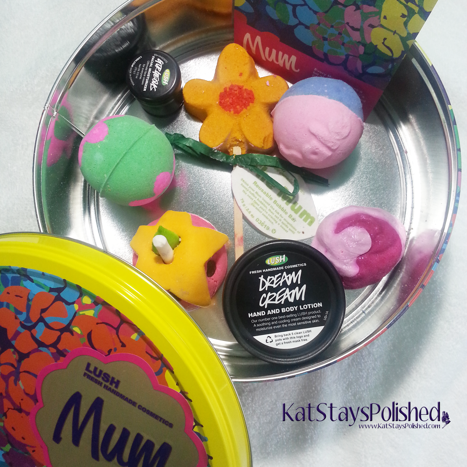 Thank Mum! LUSH Mother's Day Treats - Mum Tin | Kat Stays Polished
