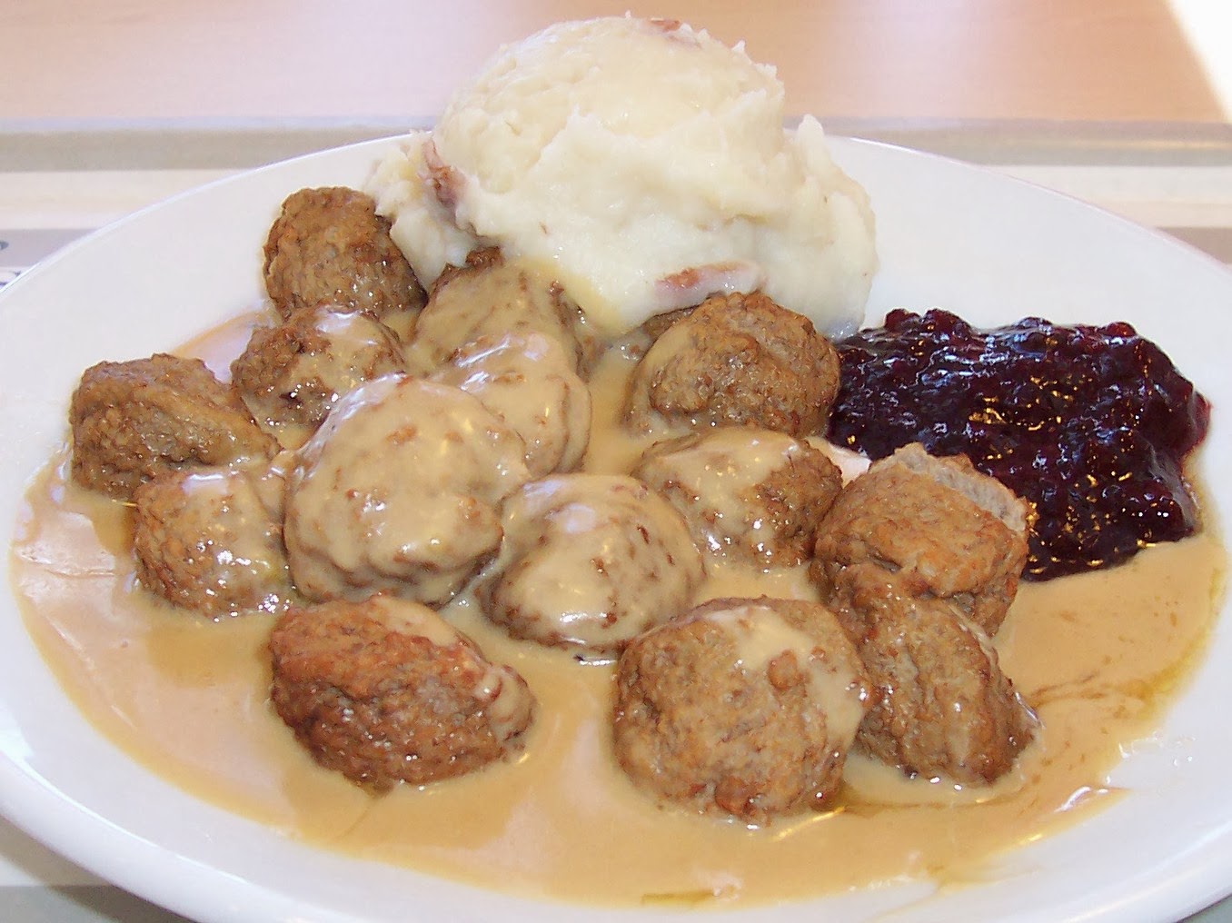 Lighter Swedish Meatballs – The Comfort of Cooking