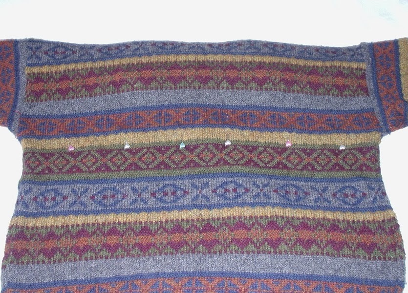 SUSSEXMOUSE Crafting Recycling and Tips How I made my cat a jumper bed