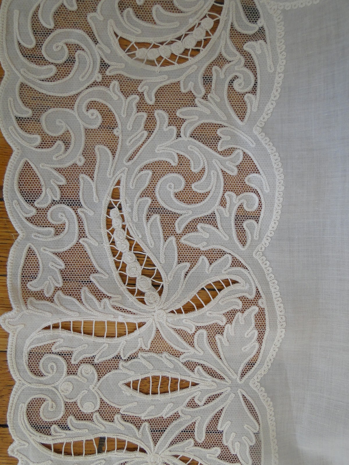 Buyer Seller Of Antique Lace Fine Linens Vintage Clothing