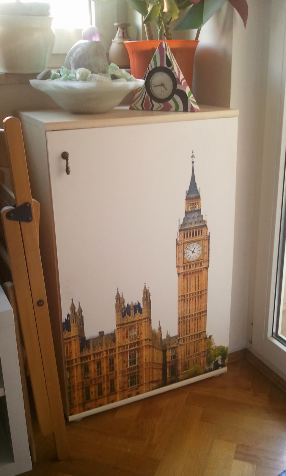 Kakav Nered DIY DECOUPAGE FURNITURE WITHOUT DECOUPAGE PAPER (BOOK