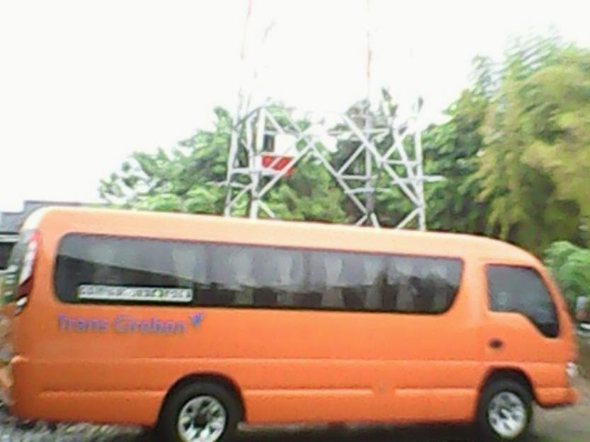 Mengarungi Pesona Cirebon dan Sekitarnya: Panduan Lengkap Memilih Agen Bus Pariwisata Terbaik