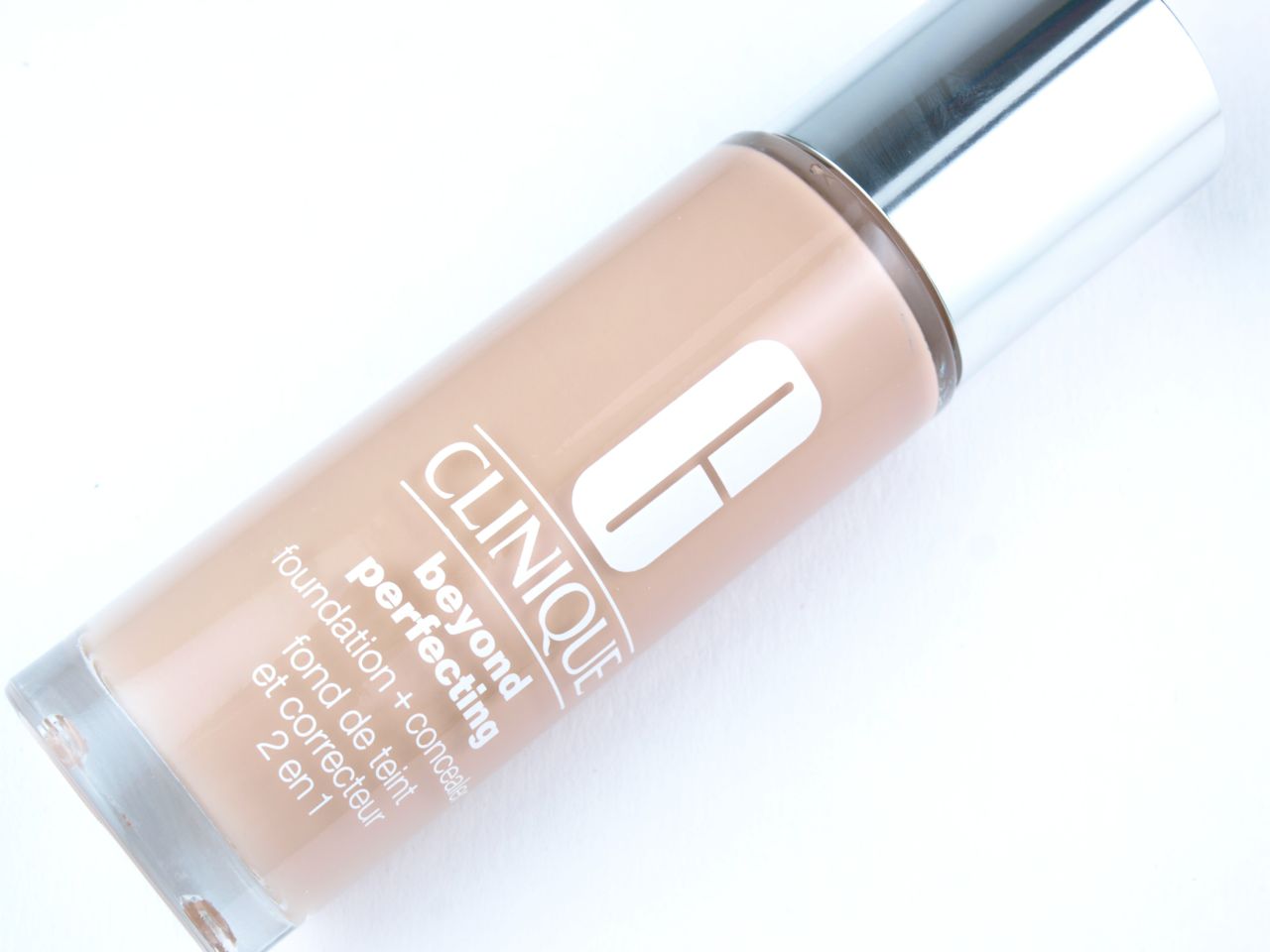 Clinique Beyond Perfecting Foundation + Concealer in "6 Ivory" Review
