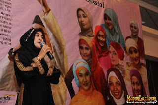 Pipik Dian Irawati Pipik Dian Irawati 10 Foto Pipik Dian Irawati