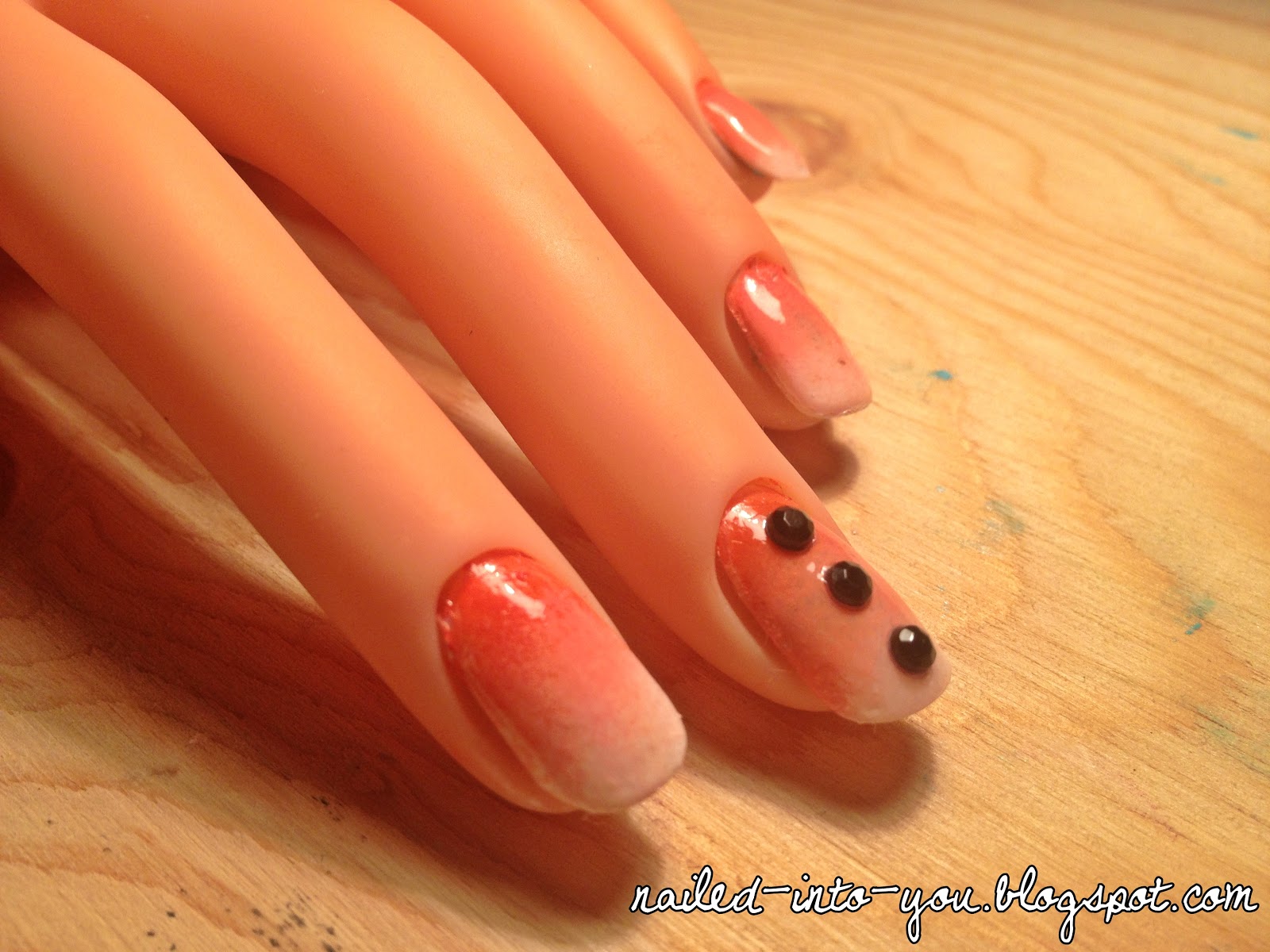 Nailed Into You : Gradient Manicure and New Practice Hand!