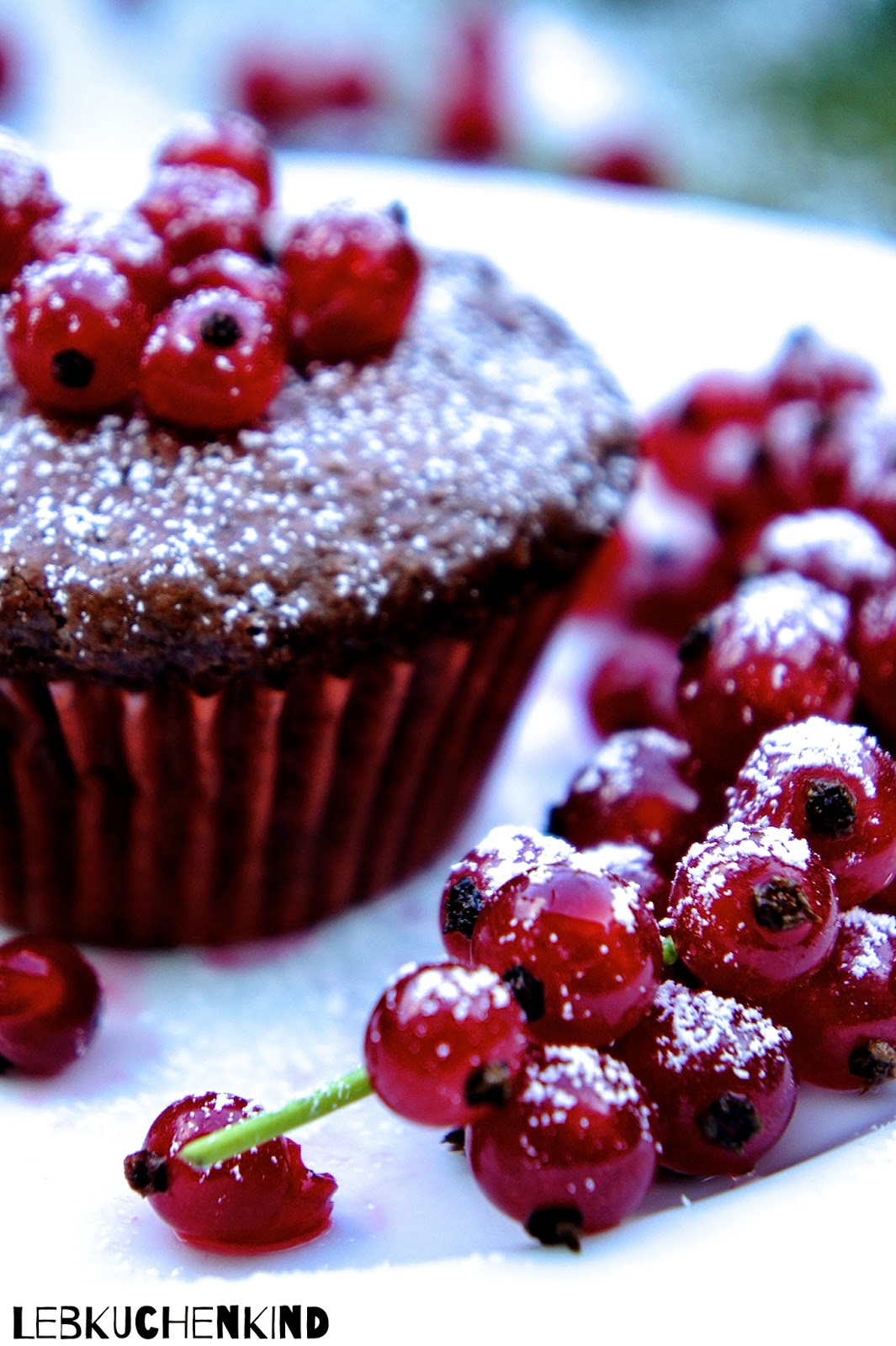 Lebkuchenkind Vegane Schokoladenmuffins mit Johannisbeeren