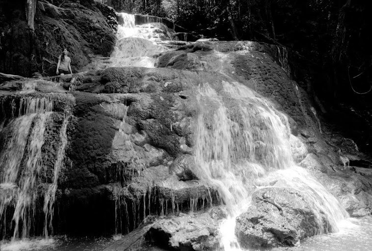 Pha Charoen waterfall