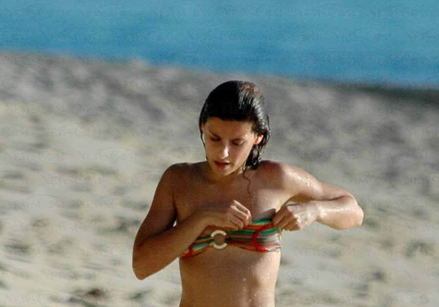 Are mistaken. Nelly furtado bikini Apologise, but Nelly furtado bikini opinion you