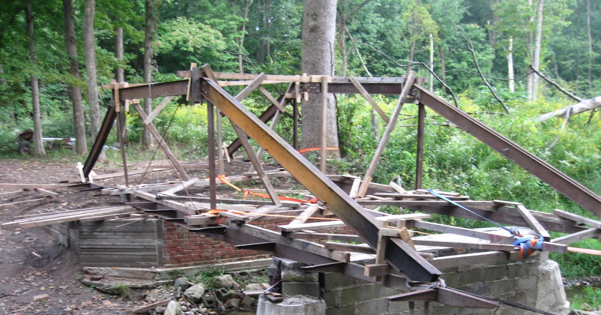 Make Your Own Bricks Bridge on the move