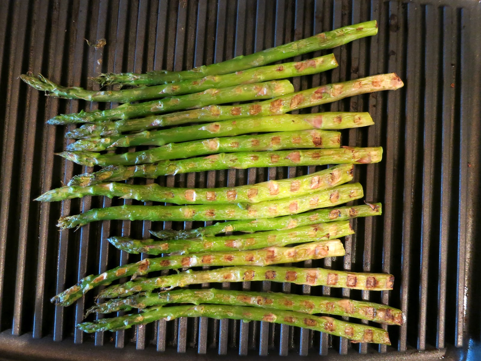 The Veracious Vegan Salad with Asparagus & Olives and Oregano Balsamic