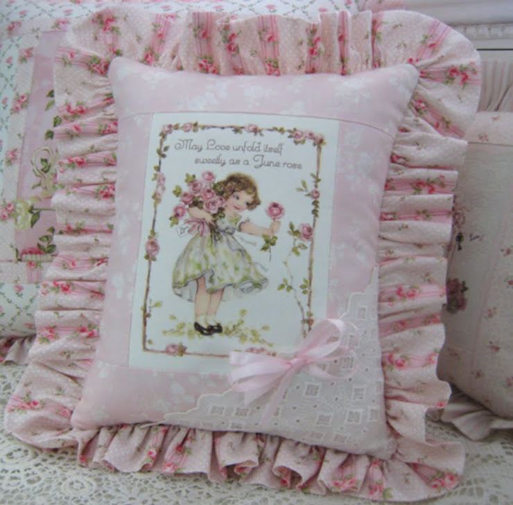 Cuscino cottage rosa