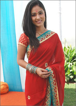 Akshara-Hina Khan-YRKKH Pics | Top Web Pics