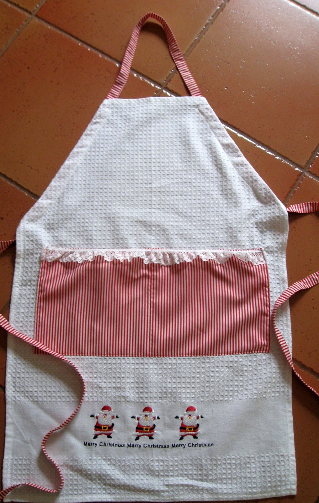 Vicki's Fabric Creations: Tea Towel Aprons