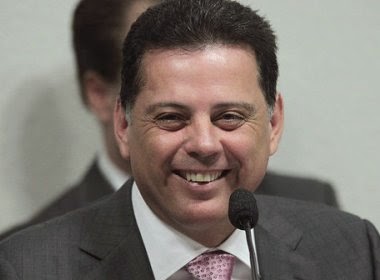 Marconi Perillo é reeleito em Goiás