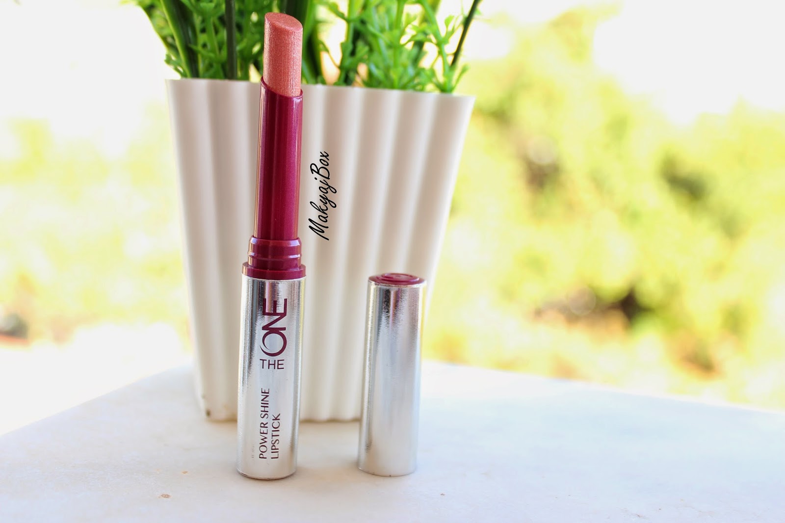 MakyajBox Oriflame The One Power Shine Lipstick (Rosewood Gloss)