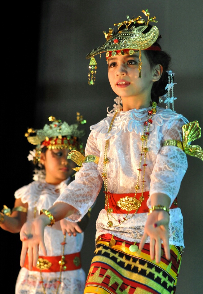 &quot; SANGGAR NUSANTARA DOT COM &quot; | Jakarta: SEWA TARI LAMPUNG &quot; SEMBAH