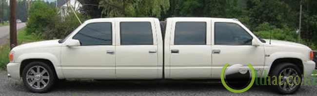 Dual-nosed Escalade Limousine Dual-nosed Escalade Limousine