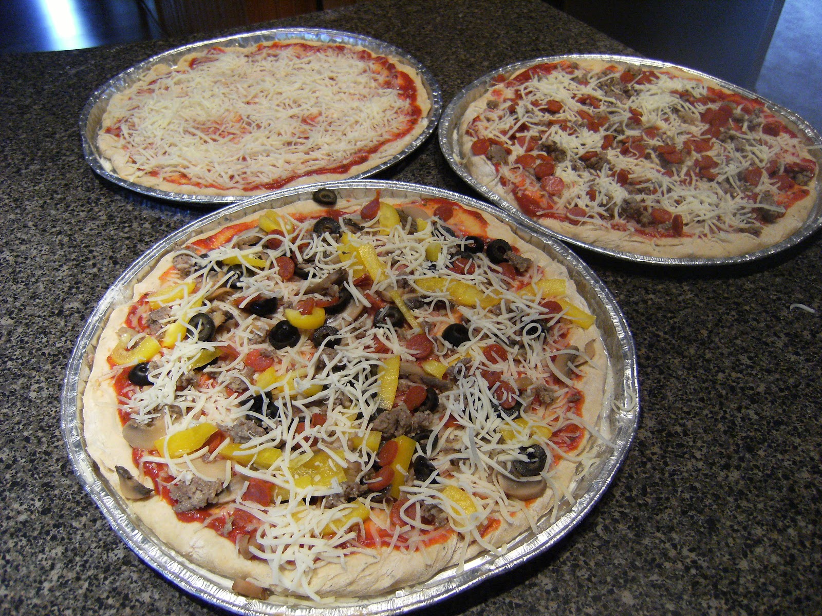 Queen of the Easy Meal 3 Pizzas, 1 Crust