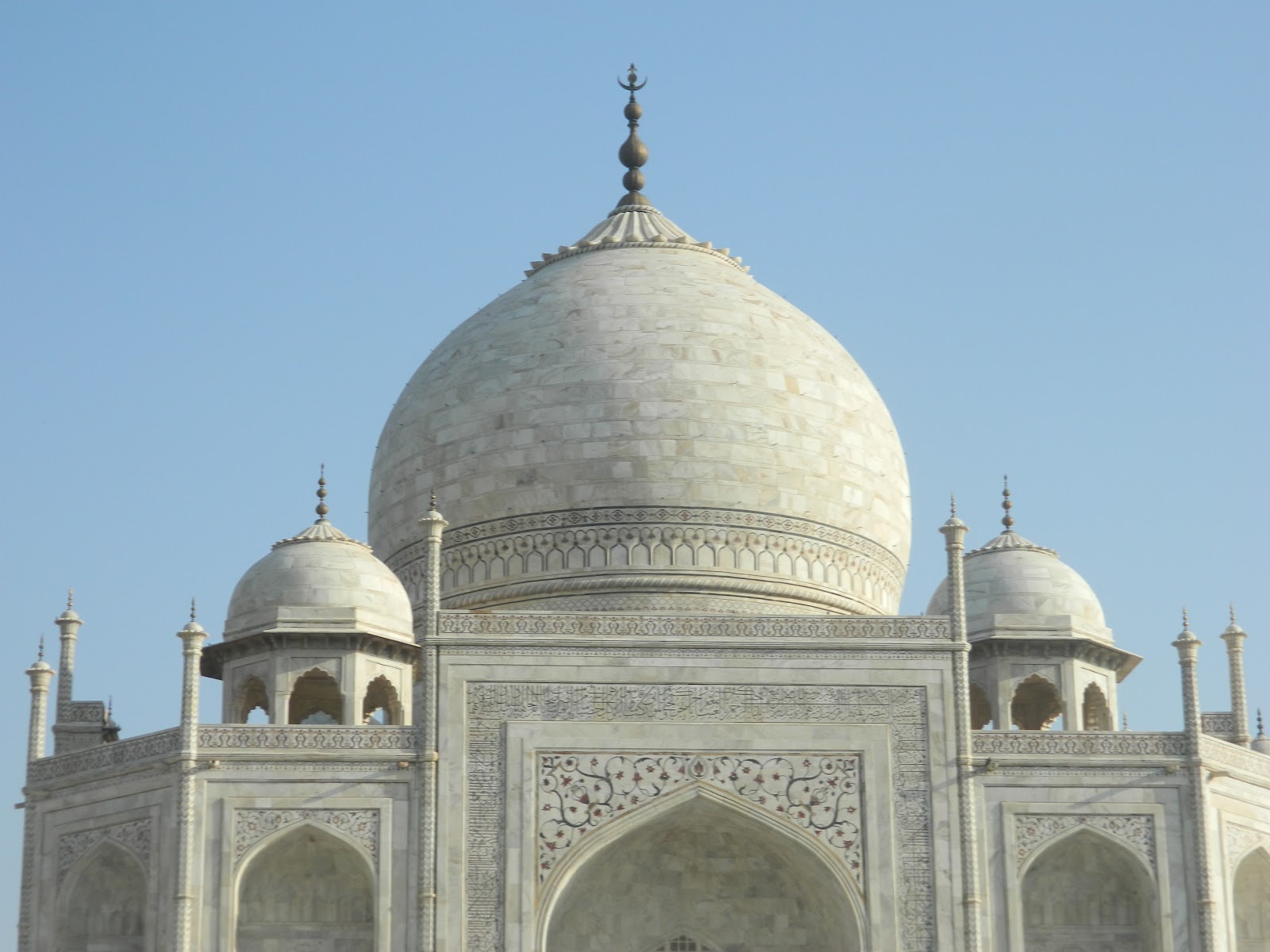 Trekking Becca Agra OMG, It's the Taj Mahal!