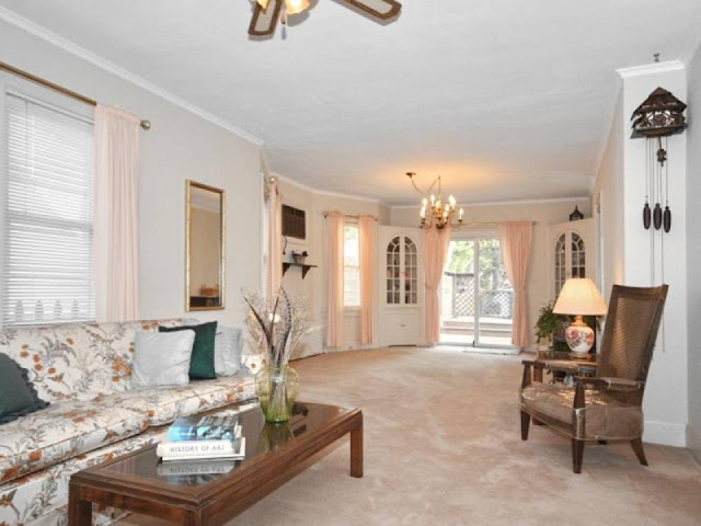 1920s Charmer: Living Room 1