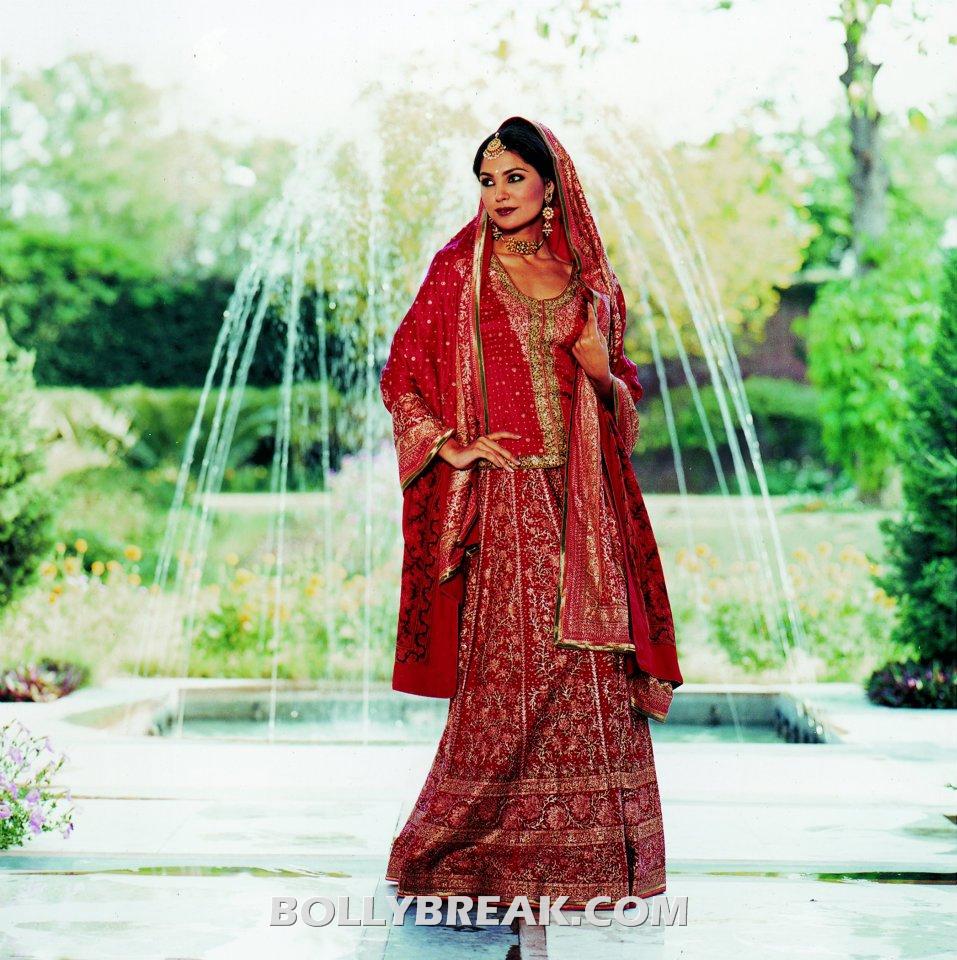 Lara Dutta in indian bridal lehnga - Lara Dutta Bridal Lehnga by Indian bollywood Actress 