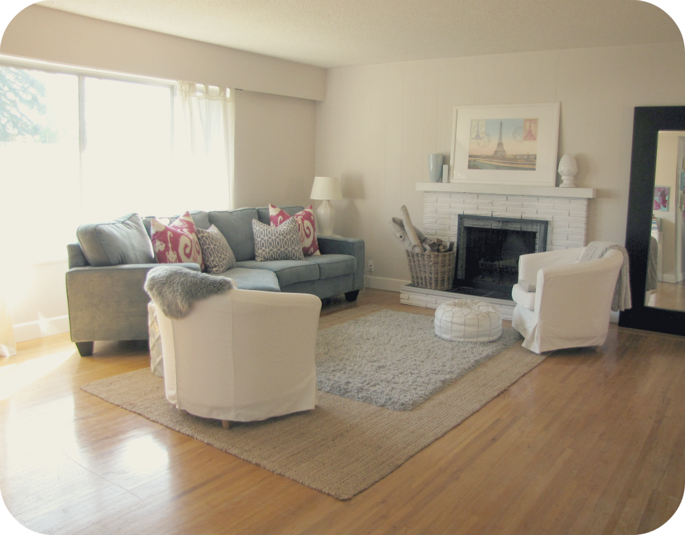 My House of Giggles New Teal Velvet Sofa in the Living Room