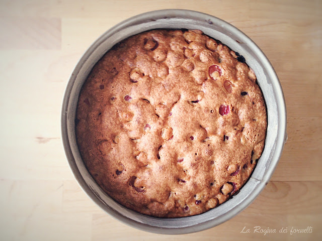 torta di ciliegie semi - integrale cherries cake