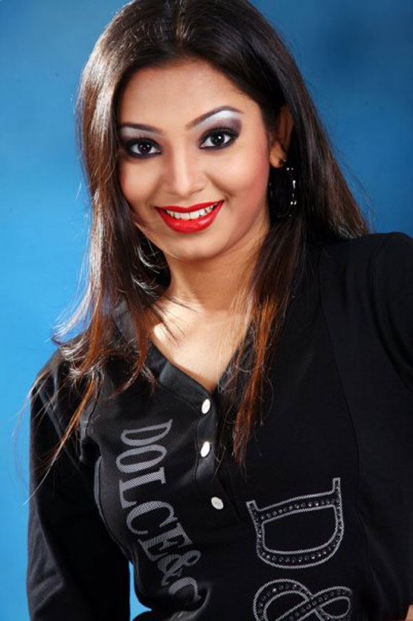 banglaychoti golpo: Sadia Jahan Prova Hot Bangladeshi Model Sexy Picture.