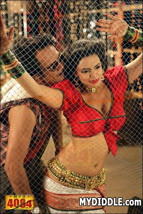 Shweta Bhardwaj Hot Pics in Red Choli1 - Shweta Bhardwaj Hot Item Song Pics in Red Choli