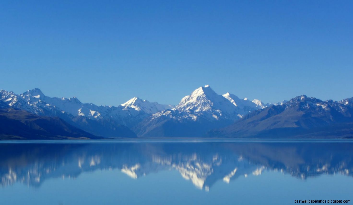 The Majestic Mountains of the Southern Alps Mt Cook South The Majestic Mountains of the Southern Alps Mt Cook South