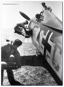 German groundsmen preparing  fighter bomber Focke-Wulf Fw.190A-5   Kharkhov