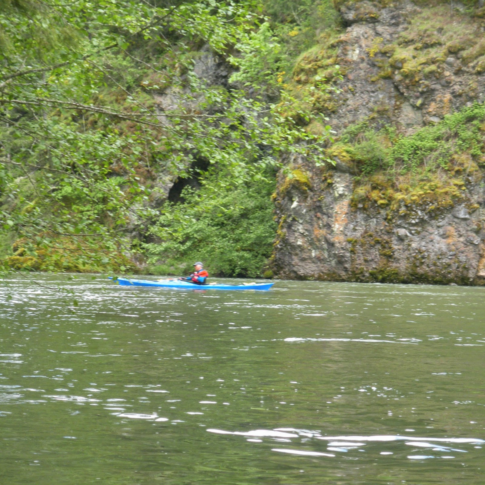 Hiking Oregon Mother's Day Paddle Estacada Lake