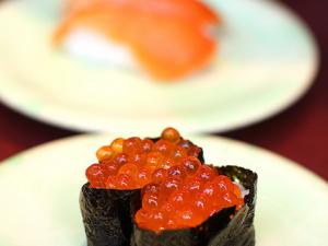 Sushi Gunkan aux oeufs de saumon