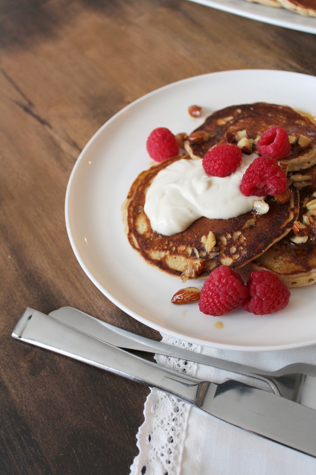 The taste of Myriam Lemon, cottage cheese pancakes & Brown butter with almonds Pancakes au